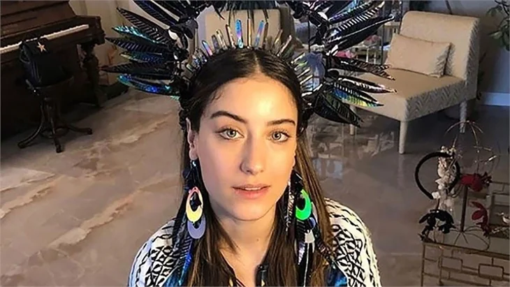 Hazal Kaya'dan alkışlanacak davranış!