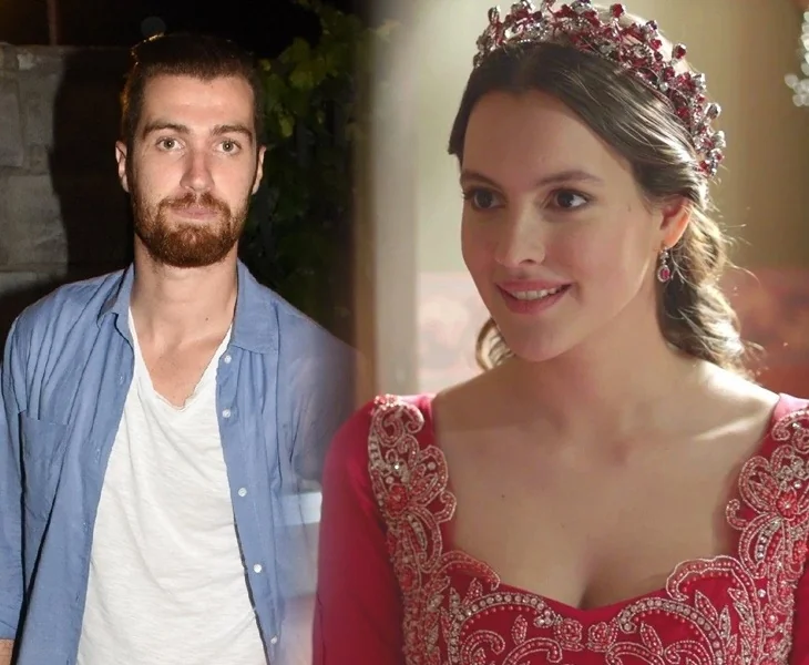 Oğulcan Engin ve Leyla Feray samimi bir şekilde...