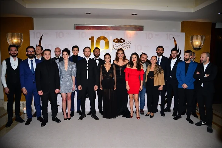 Kansersiz Yaşam Derneği balosuna yıldız yağdı!