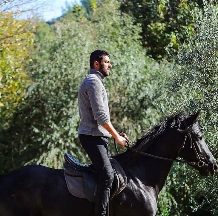 Sefirin Kızı dizisinden çok özel fotoğraflar yayınlandı!