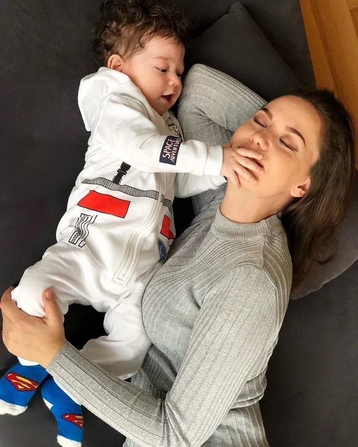 Fahriye Evcen, oğlu Karan'ı paylaştı!