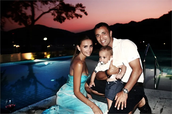 Emina Jahovic ile Mustafa Sandal yeni yıla birlikte girecek!