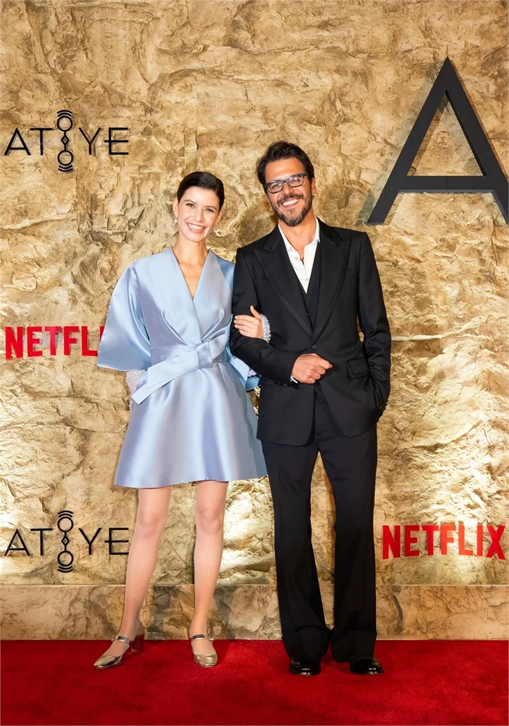 'Atiye'nin galasına ünlü akını!