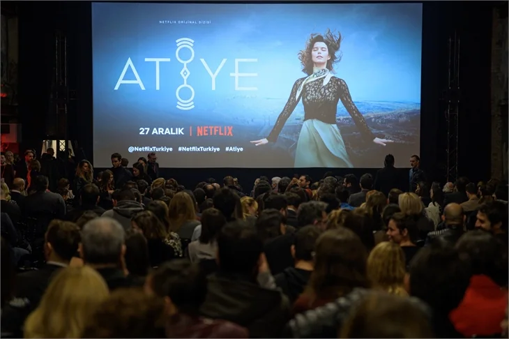 'Atiye'nin galasına ünlü akını!