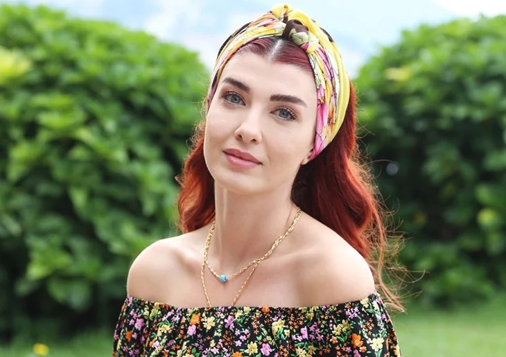Aslıhan Güner sesiyle dinleyenleri büyüledi!