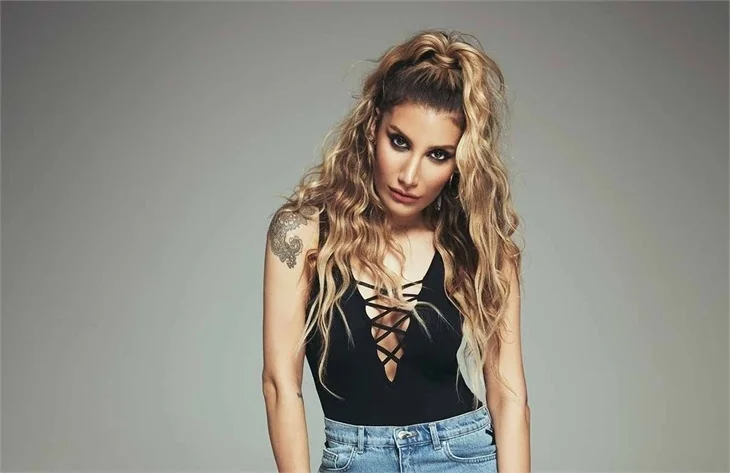 İrem Derici: "Ben ancak kefen giyerim"