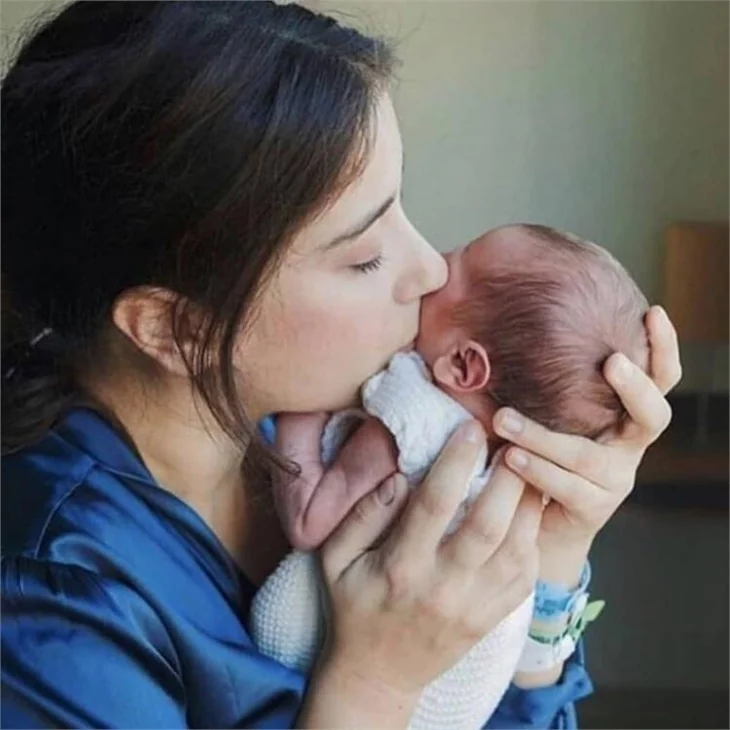 Hazal Kaya, Fikret Ali'yi paylaştı!