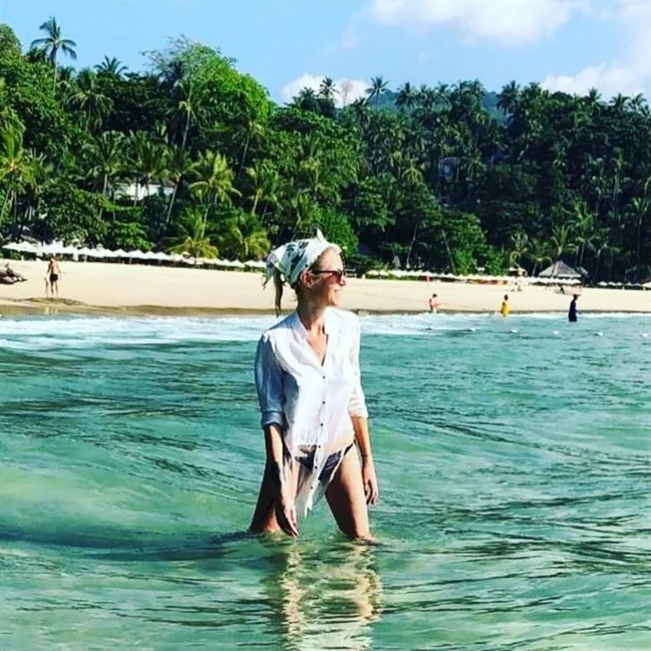 Derin Mermerci boşandıktan sonra soluğu Phuket’te aldı!