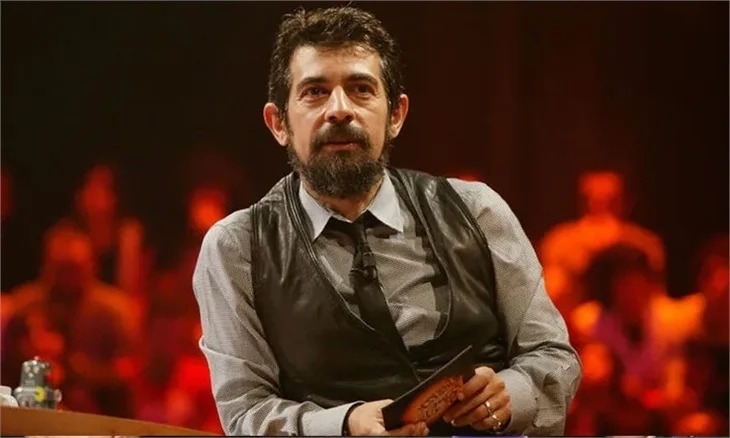Okan Bayülgen konuğunu kızdırdı!