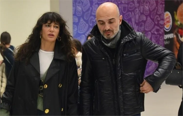 Berrak Tüzünataç ve Berk Suyabatmaz romantik tatilden döndü!