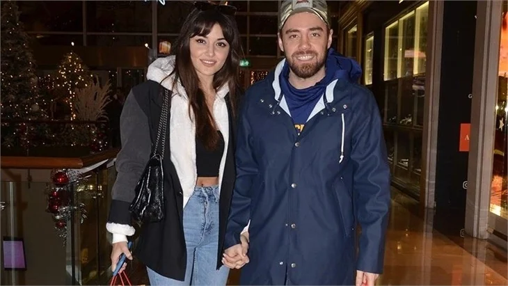 Hande Erçel ve Murat Dalkılıç'ın keyfi yerinde!