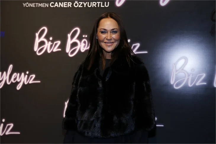 'Biz Böyleyiz'in galasına ünlü isimler akın etti!