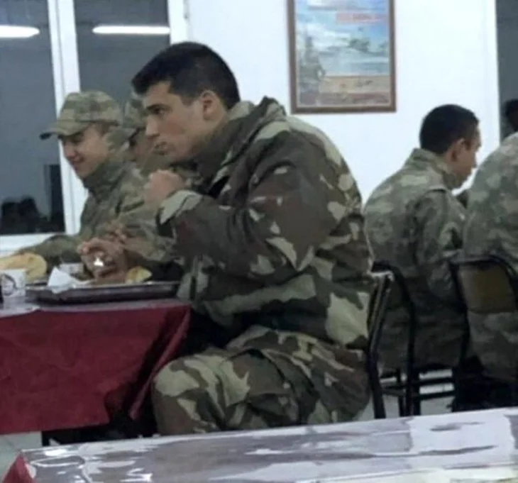 Can Yaman'ın ilk askerlik fotoğrafı yayınlandı!