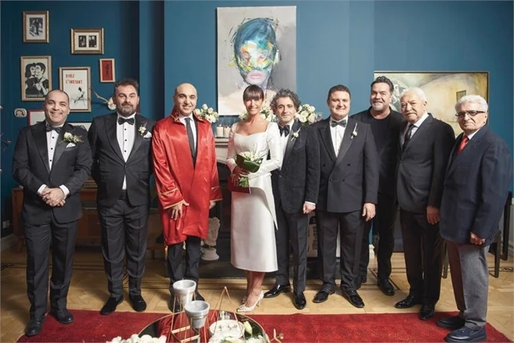 Düğüne ünlü akını! Sıla ve Hazer Amani evlendi!