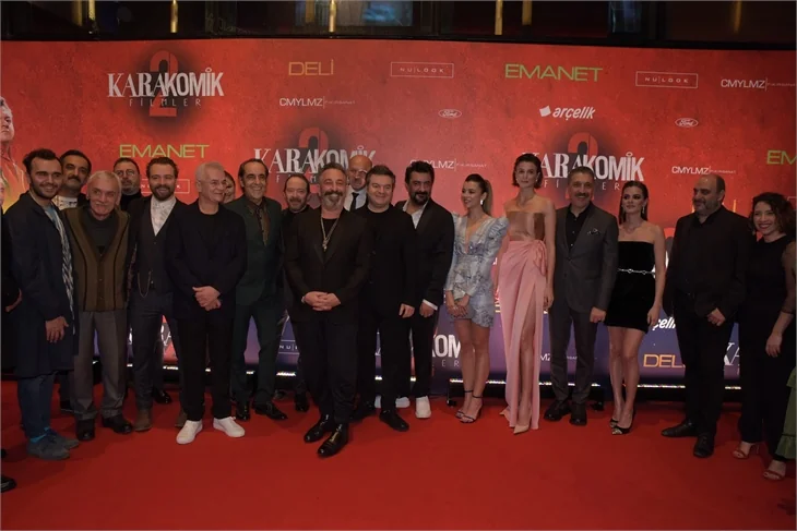 Karakomik Filmler 2'ye görkemli gala!