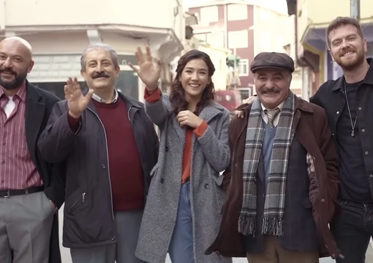 Aybüke Pusat'ın yeni dizisinden ilk görüntüler geldi!