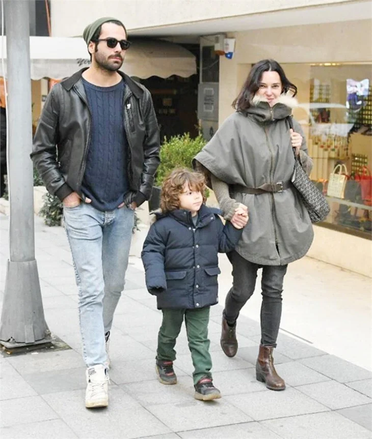 Hande Ataizi de o mesleğe atılıyor!