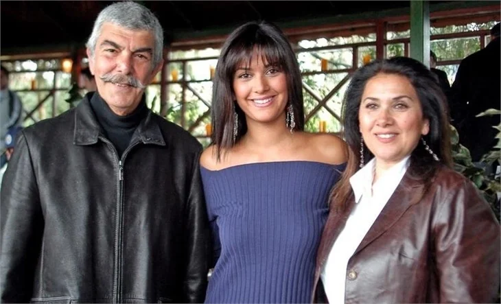 Bergüzar Korel'in ablası açtığı davayı kazandı!