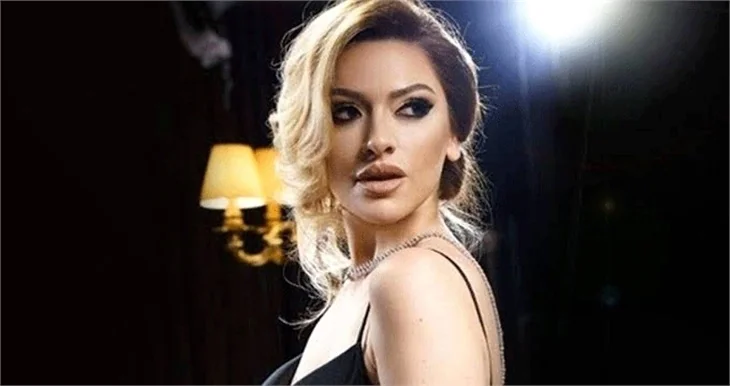 Hadise'den yeni video! Kalçasını gösterdi!