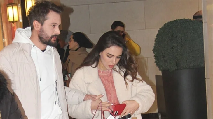 'Kimse Bilmez' aşıkları ilk kez el ele...