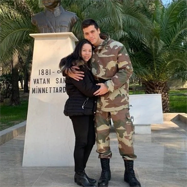 Can Yaman'dan askerlik paylaşımı! "Canım annem"