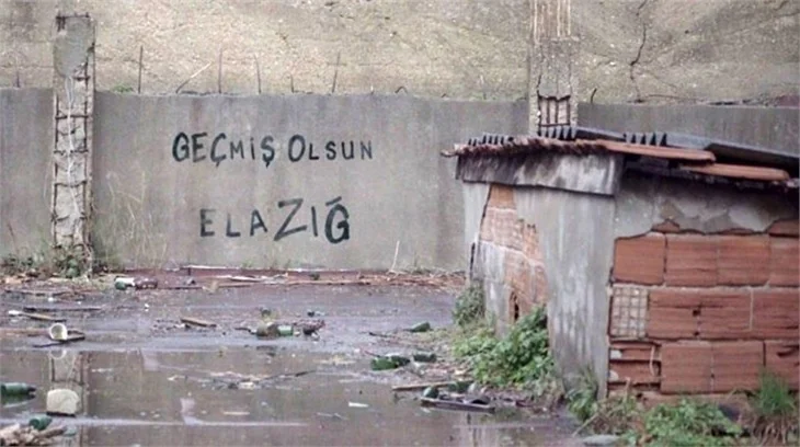 Çukur ekibi Elazığ'ı unutmadı!