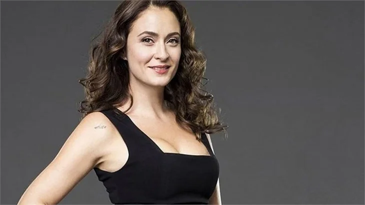 Ceyda Düvenci 9 yıllık davayı kazandı!