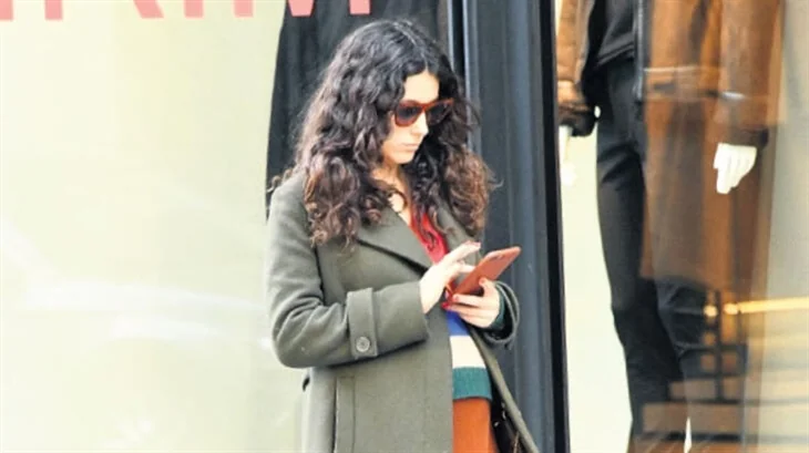 Bebek görüntü! Cansu Tosun, Nişantaşı'nda görüntülendi!