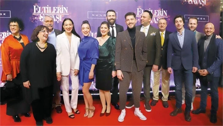 Eltilerin Savaşı filminin galasına ünlü yağdı!