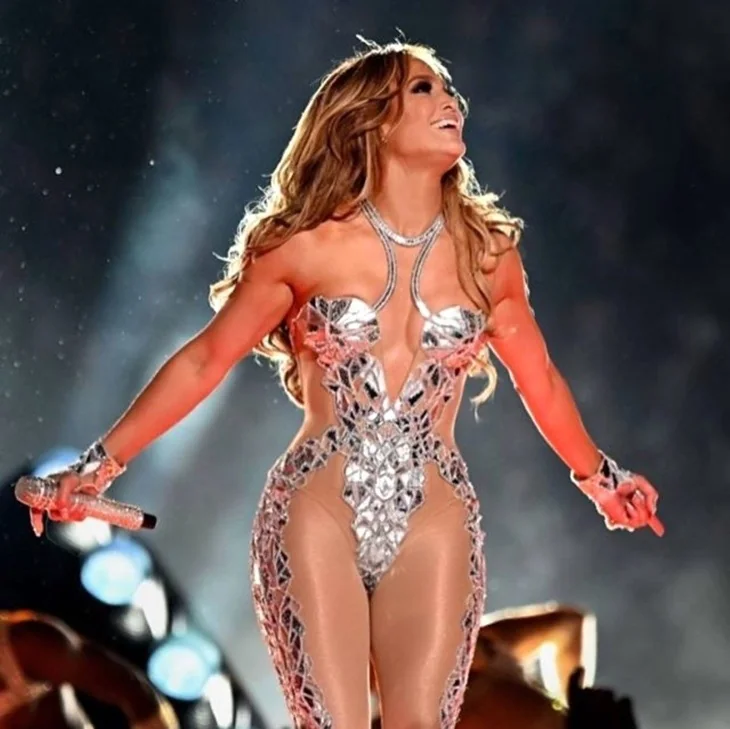 JLo ve Shakira, Super Bowl'da coşturdu!