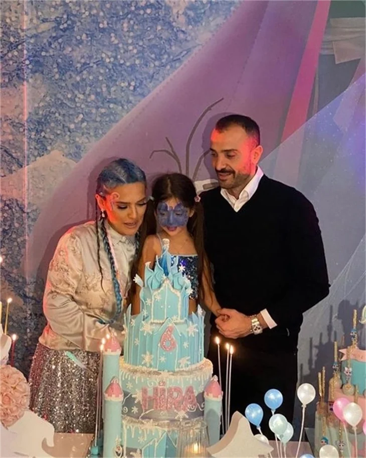 Demet Akalın'ın kızı Hira 6 yaşında!
