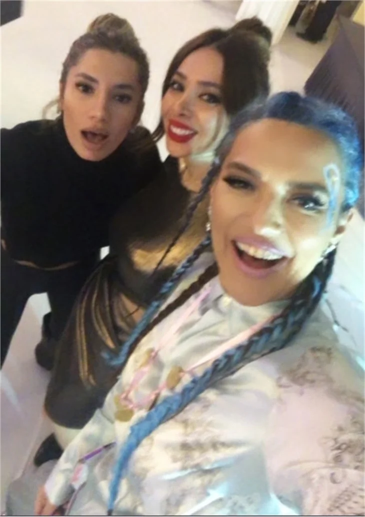 Demet Akalın'ın kızı Hira 6 yaşında!
