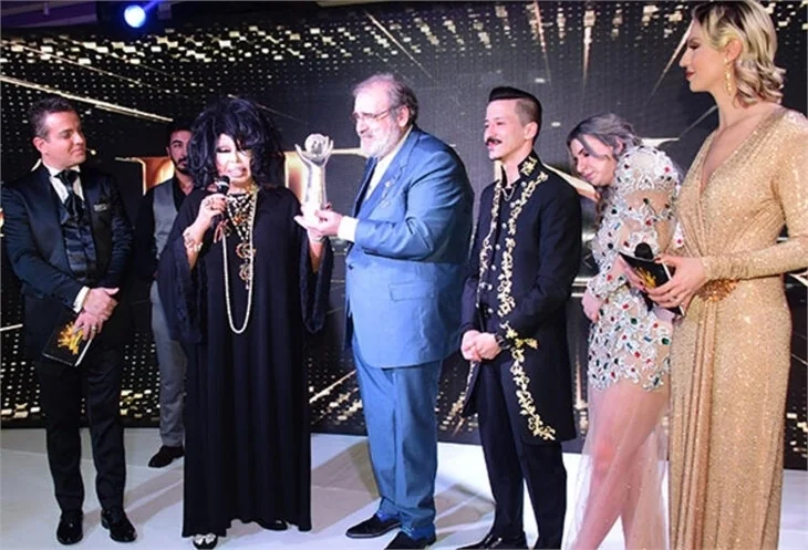Bülent Ersoy: "Bu ödülü alamam!"