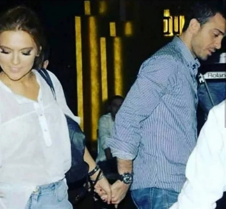 Ünlü isimlerden Sevgililer Günü mesajları....