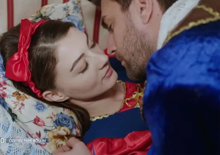 Afili Aşk'ta mucize öpücük!