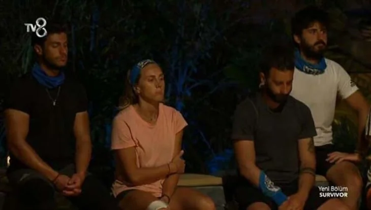 Survivor'da iki kişi diskalifiye oldu!