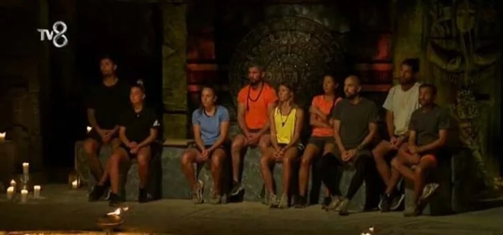 Survivor'da iki kişi diskalifiye oldu!