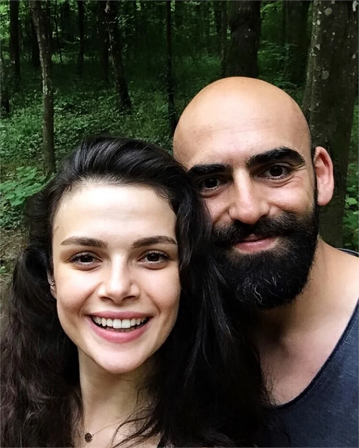 “Mucize Doktor”un Nazlı’sı Sinem Ünsal, hangi meslektaşıyla aşk yaşıyor?