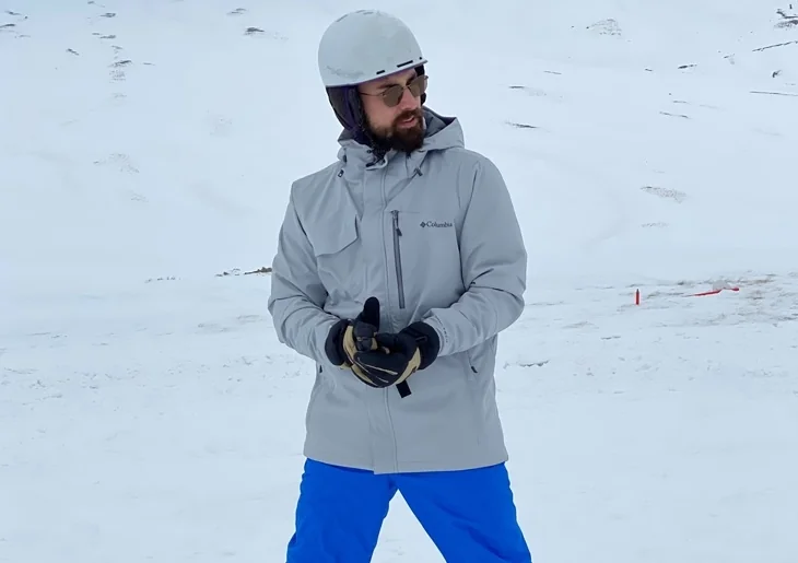 “Zümrüdüanka”nın Serhat'ı set arası kayak keyfi yaptı!