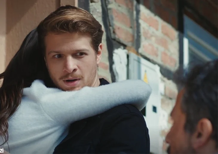 Baraj'dan bir yeni fragman daha!