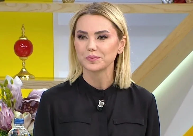 Ece Erken canlı yayında istifa etti!