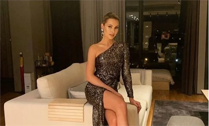 Chloe Loughnan'a corona virüs şoku! İtalya'da mahsur kaldı!