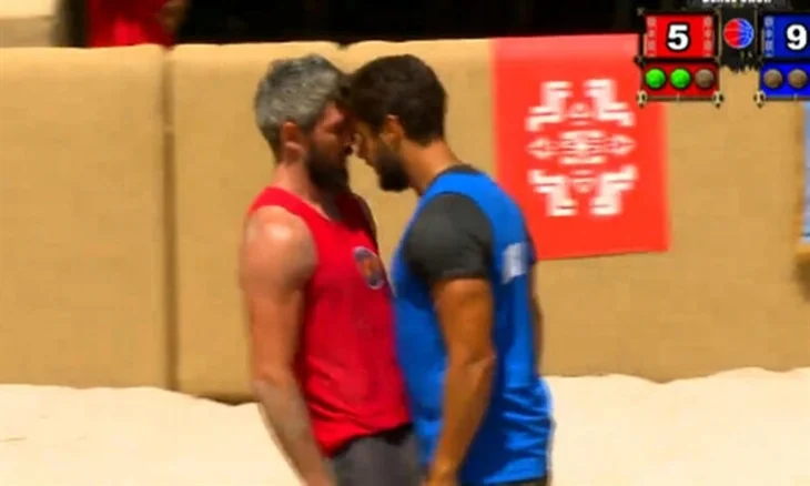 Survivor'da yarışmacılar birbirine girdi!