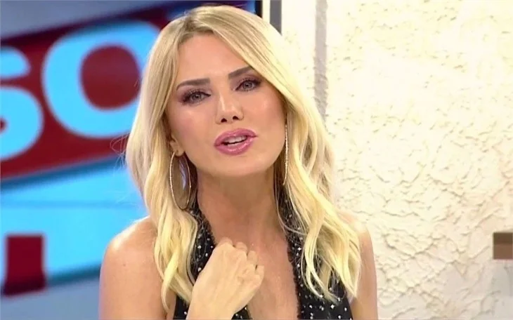 Ece Erken hakkında suç duyurusu!