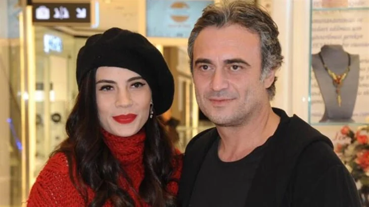 Feyza Çıpa'dan 'Yıkılmadım ayaktayım' pozu!