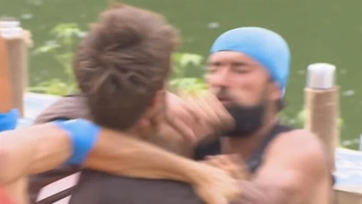 Survivor'da ihraç getiren kavga!