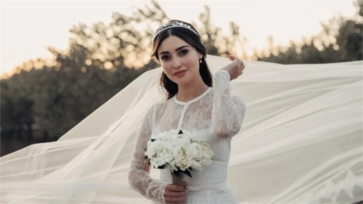 Melike İpek Yalova: "Aramıza başka bir kadın var ama..."