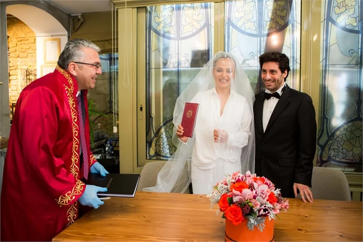 Didem Balçın ve Can Aydın'dan karantina usulü nikah!