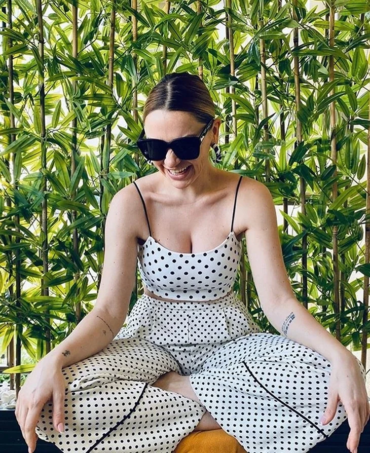 Hadise yine sosyal medyayı salladı!