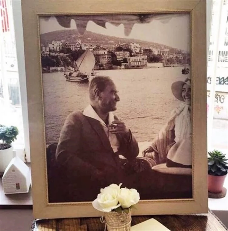Ünlü isimlerin 19 Mayıs mesajları!